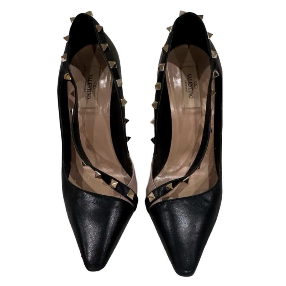 VALENTINO GARAVANI Nappa Rockstud Cross Strap d'Orsay Pumps